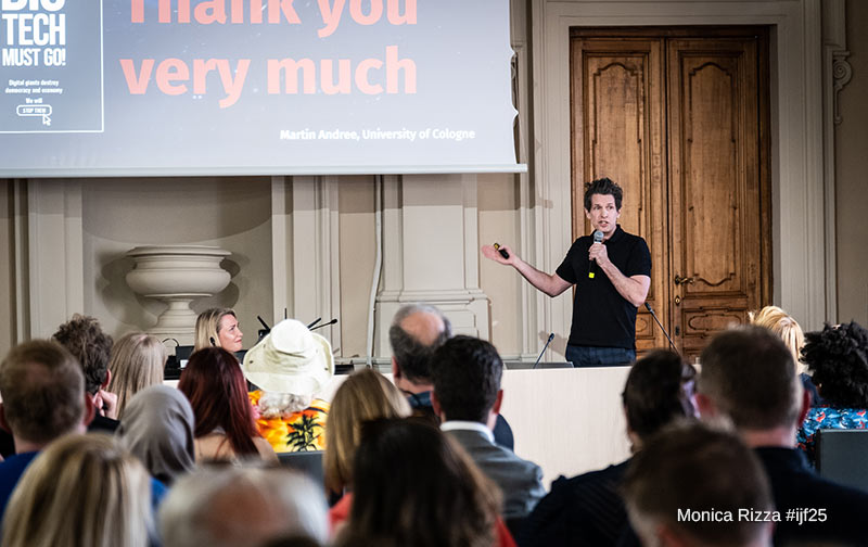 Martin Andree spricht auf internationalen Konferenzen